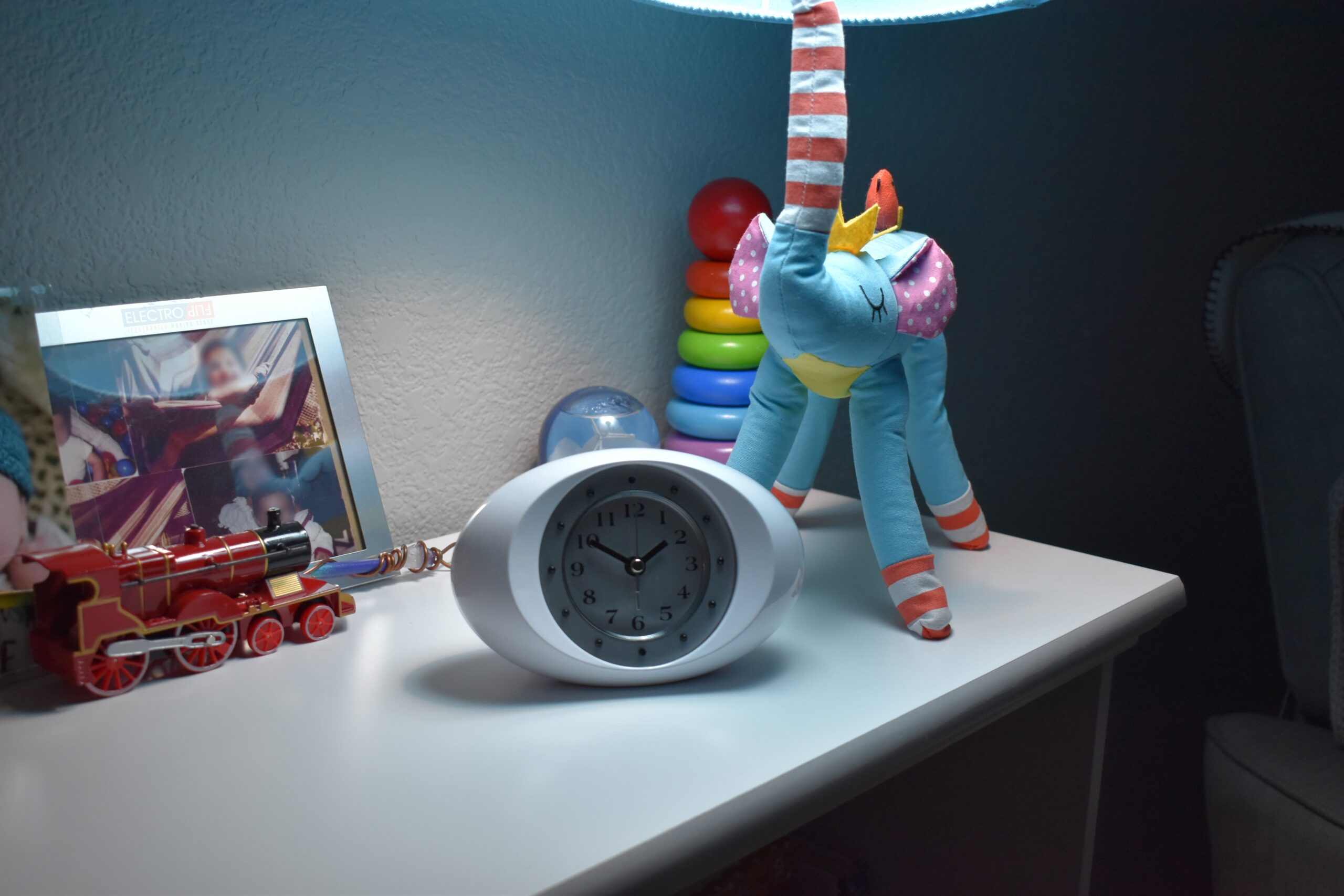 DSC_0229-min-scaled-1.jpg Motion Detection Desk Clock Camera