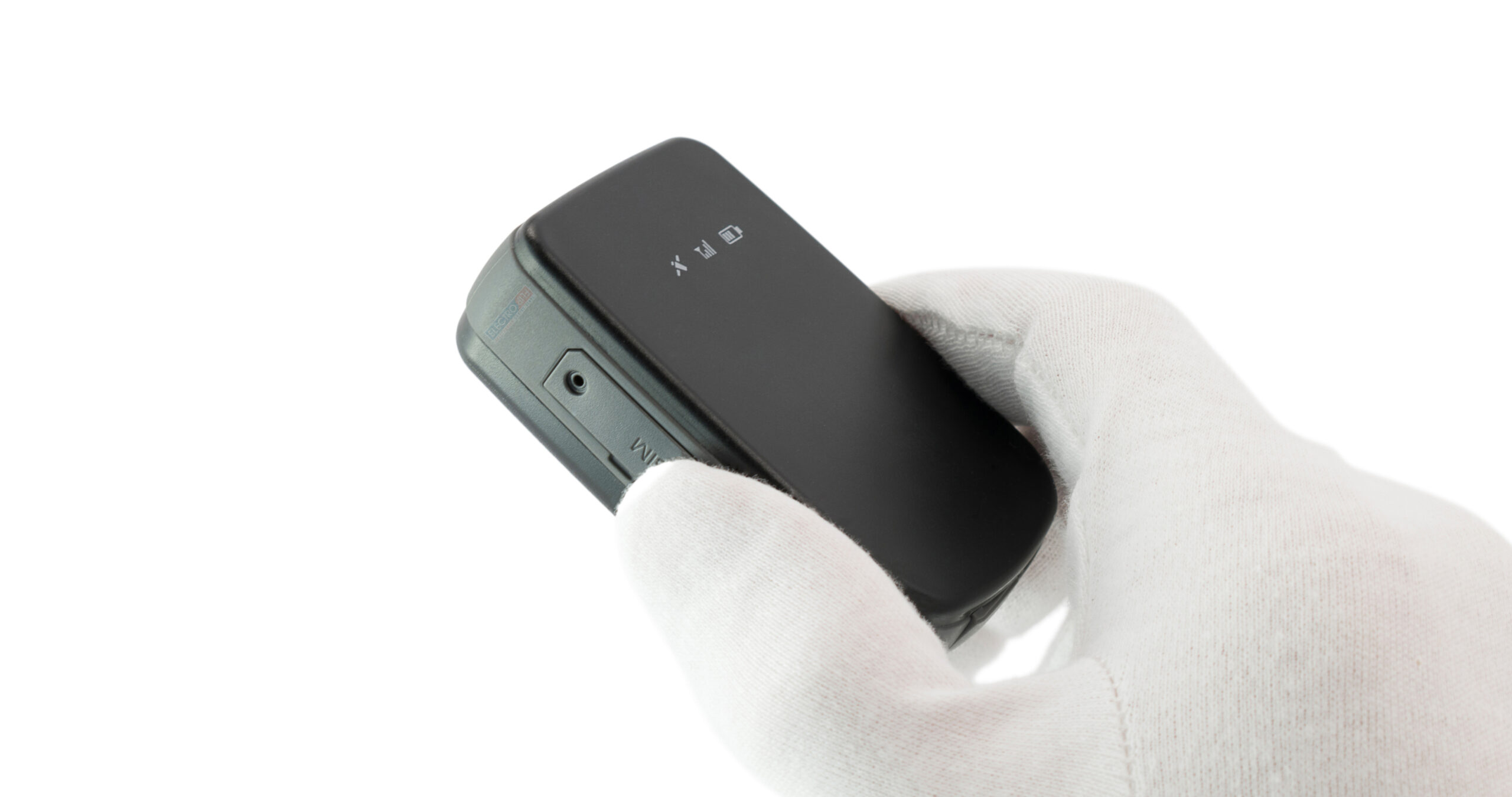DSC_0673_edit_4K-scaled-2.jpg iTrackLTE puck Tracker